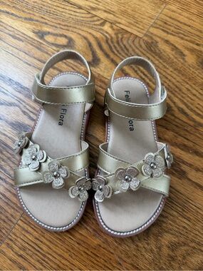 Girls' Gold Floral Strap Sandals